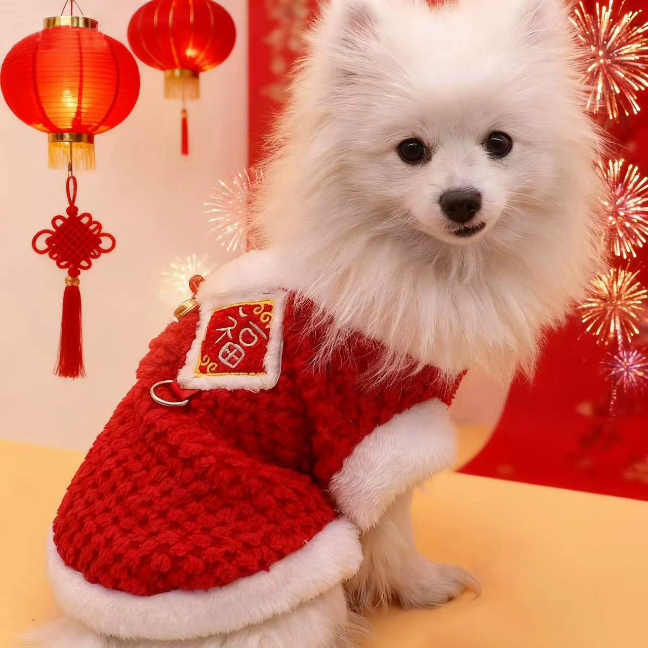 Собачья новогодняя одежда утолщена теплая кошачья одежда красная зимняя новогодняя одежда