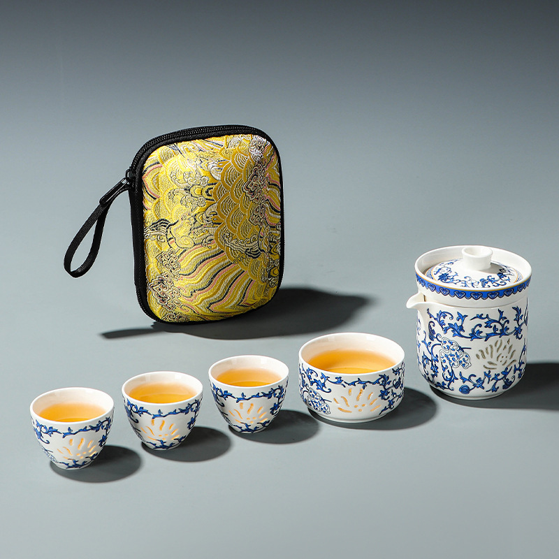 エナメル色の白い磁器の精巧な旅行の茶器のセットの携帯用の快客の杯の1つの壺の3杯の車載の屋外の茶器|undefined