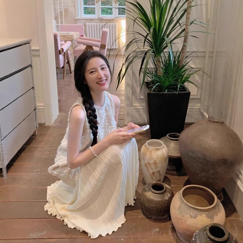 Lace Embroidered Vest dress 2025 Summer New Holiday Style Stitching Mid-length Sleeveless Vest Dress Women's Trendy