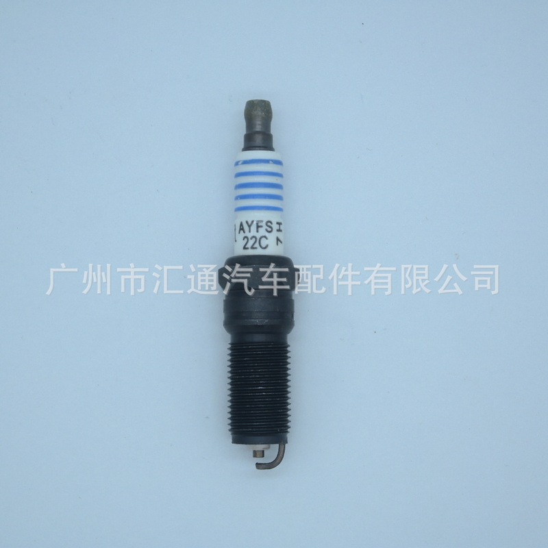 Factory direct car spark plug AYFS22C Ford spark plug AYFS22C suitable for Erez Carnival