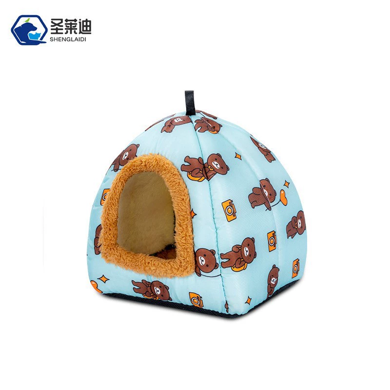 Производитель изготавливает на заказ лежанки для кошек и собак для зимнего тепла, глубокого сна для котят, а также лежанки для хомяков, морских свинок и кроликов.