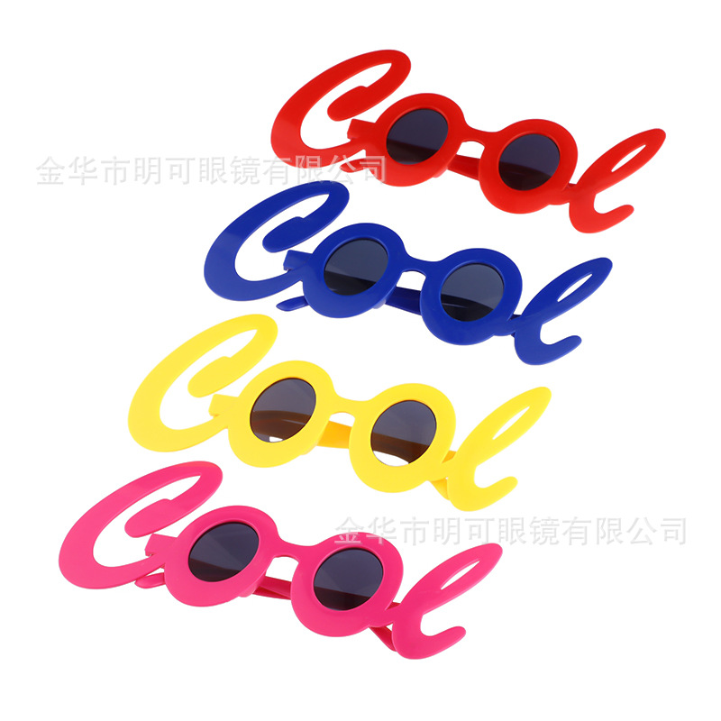 字母眼镜