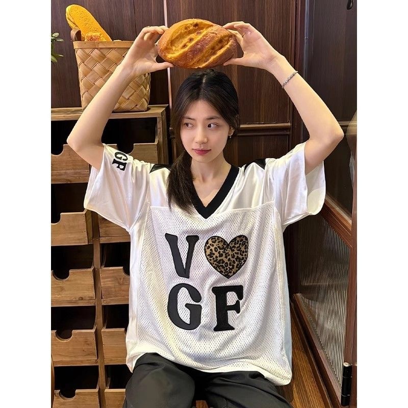 アメリカの国民的ファッションブランド通気性メッシュジャージVネック半袖Tシャツレディース夏オーバーサイズルーズスポーツスタイルトップ|undefined