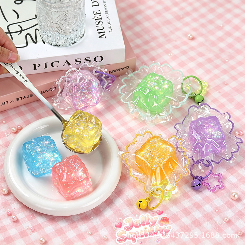 Amazon Bestseller: Colorful QQ Bouncy Cake Food-Grade Silicone Stress Relief Toy, Handmade Venting Gadget Amazon Bestseller: Colorful QQ Bouncy Cake Food-Grade Silicone Stress Relief Toy, Handmade Venting Gadget