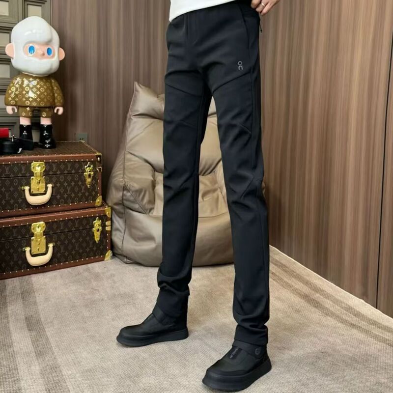 New autumn collection: men's outdoor softshell windproof casual pants, European-style, lightweight luxury design, slim-fit straight-leg trousers, fashionable long pants