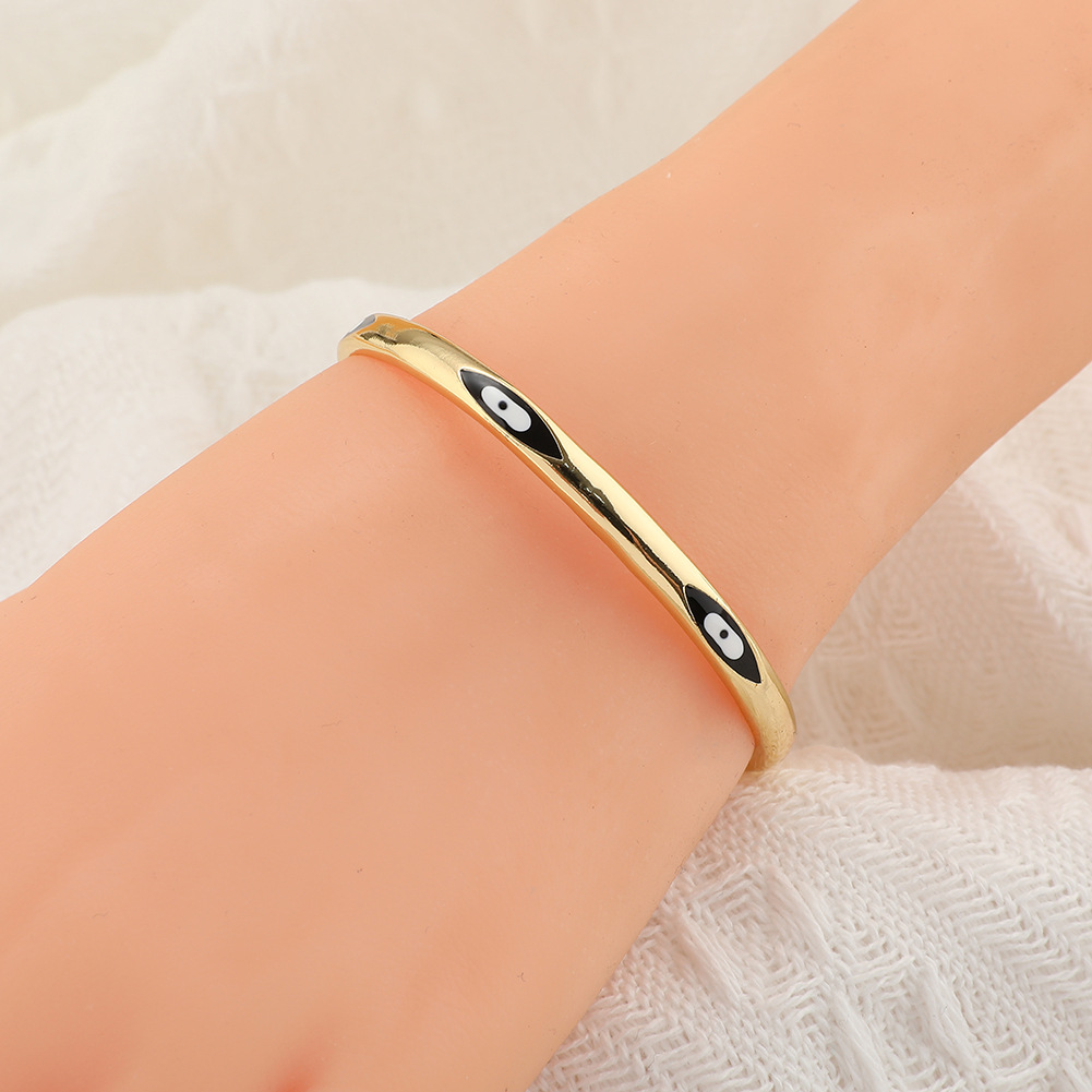Fashion Eye Copper Plating Bangle 1 Piece