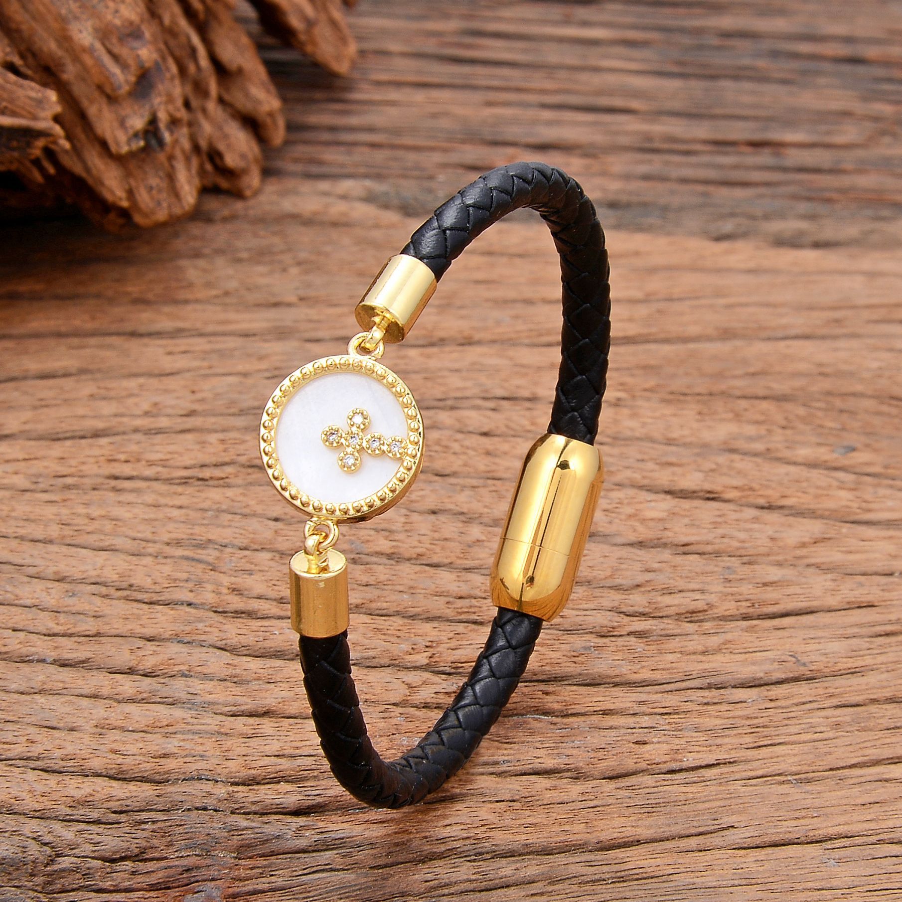 Leather handmade New woven bracelet copper accessories cross men's leather bracelet vintage stainless steel magnetic buckle leather rope