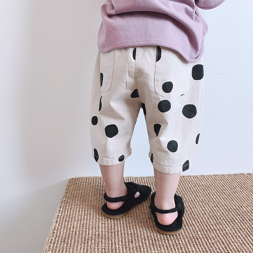 Korean children's clothing girls summer polka dot pants 2 children's style medium pants loose baby new cropped pants 1-3 years old