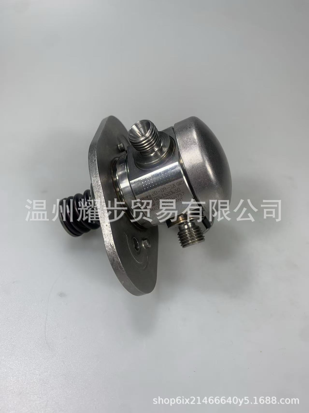 Refurbished 13518648176 0261520650 13518648177 Two V8 4.4L High-Pressure Fuel Pumps