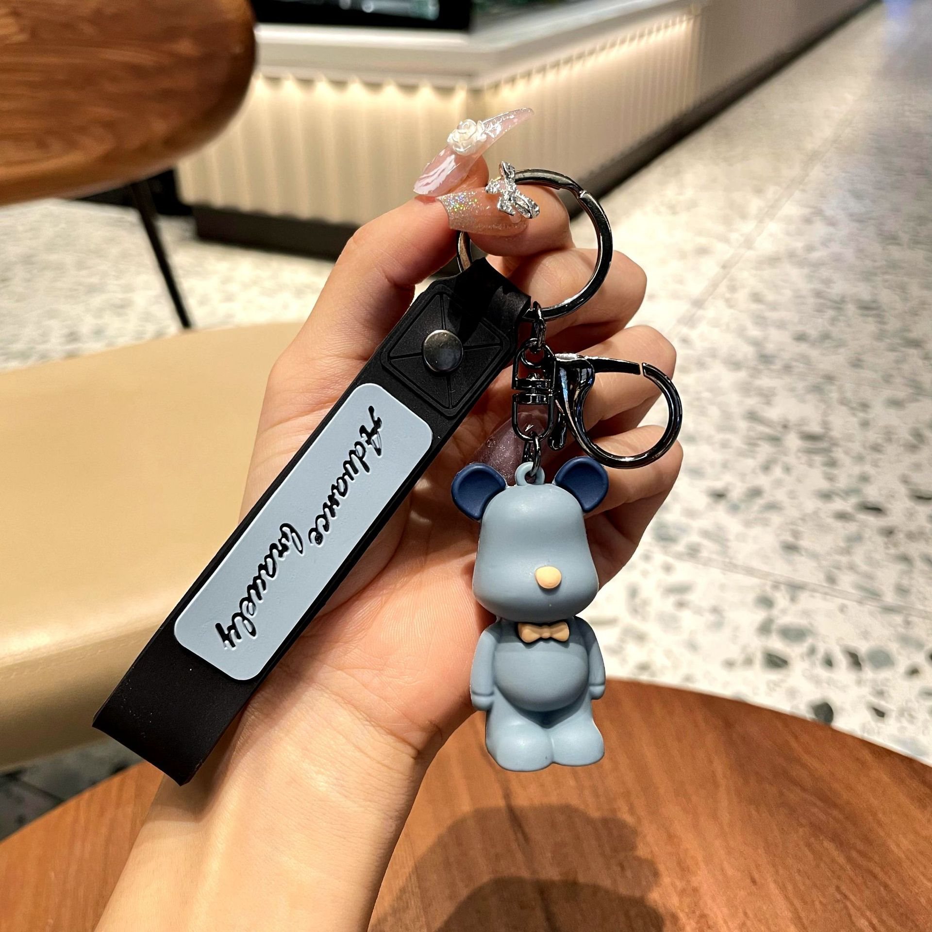 라이트 블루 랍스터 걸쇠 가죽 코드 스타일