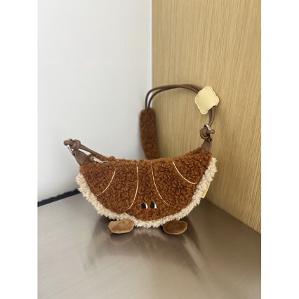 New Autumn/Winter Plush Shoulder Crossbody Bag with Maillard Style Horn Bag Design, Stylish and Versatile