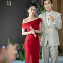 酒红色法式斜肩气质订婚礼服女2025新款秋季敬酒服新娘晨袍连衣裙