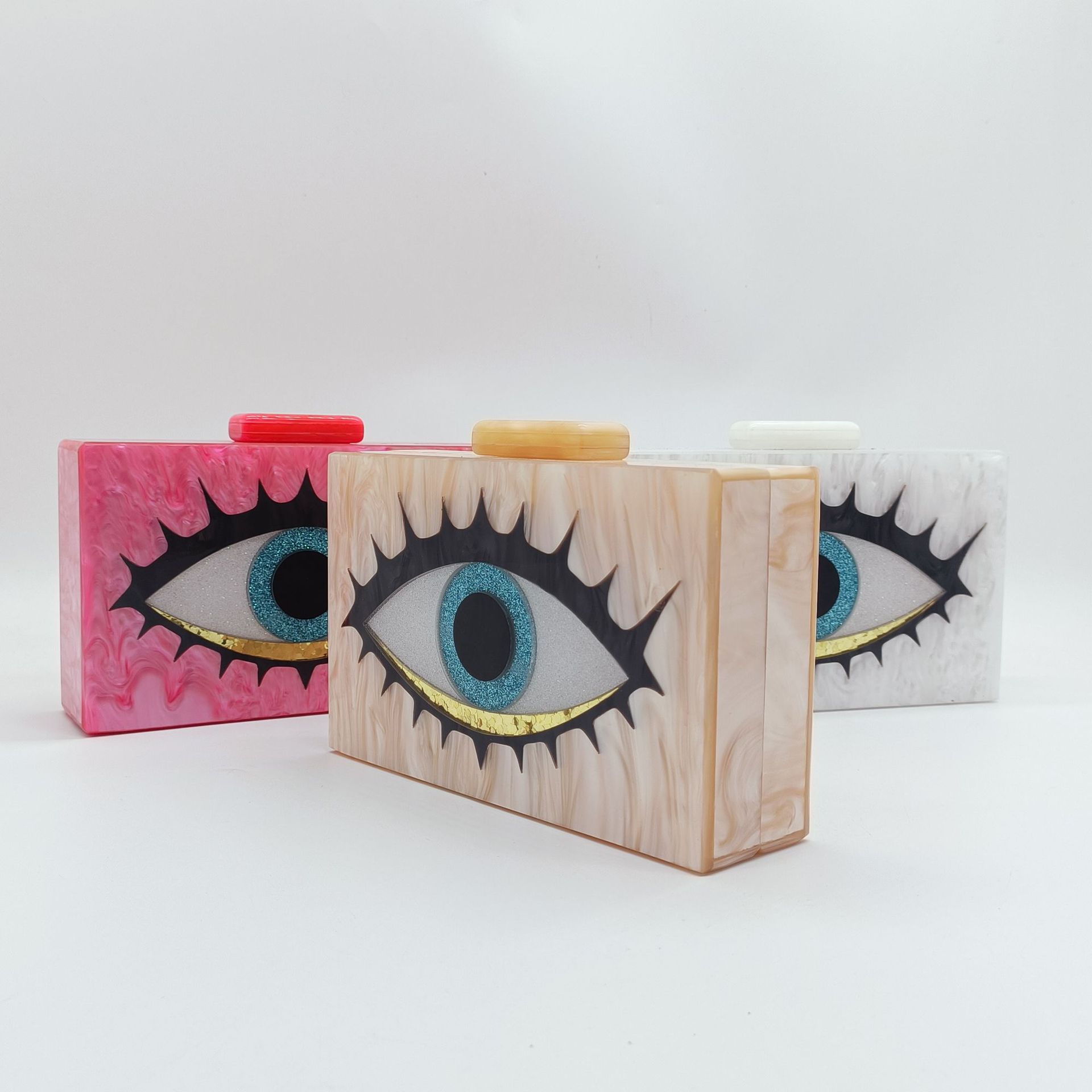 Sac bandoulière léger et luxueux en acrylique avec chaîne et motif serpent, idéal pour les soirées et le quotidien. Pochette/sac à bandoulière avec chaîne._voghion.com