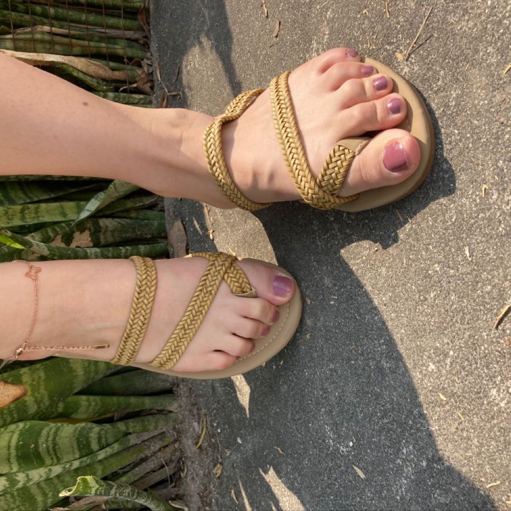 Rattanból szőtt divatos lapos papucsok Kényelmes strandszandálok_voghion.com