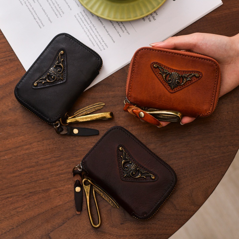 New top-grain leather vegetable-tanned distressed key case in vintage western cowboy punk style, personalized key cover