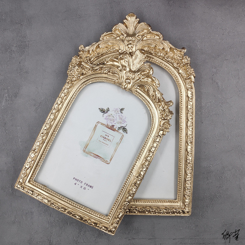 Decoration photo frame shooting props online celebrity manicure photo frame Nordic inch gold picture frame arch distressed wall decoration