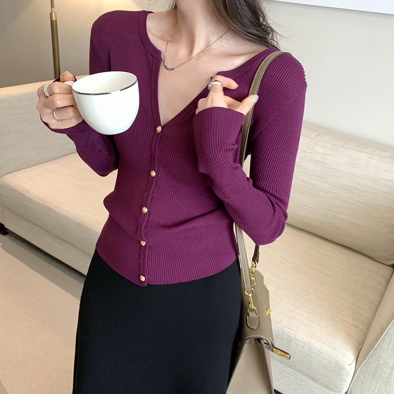 Korean Style White Inner Base Sweater V-neck Spice Girls Knitted Cardigan Women's Autumn and Winter New Slim-fit Stylist Top