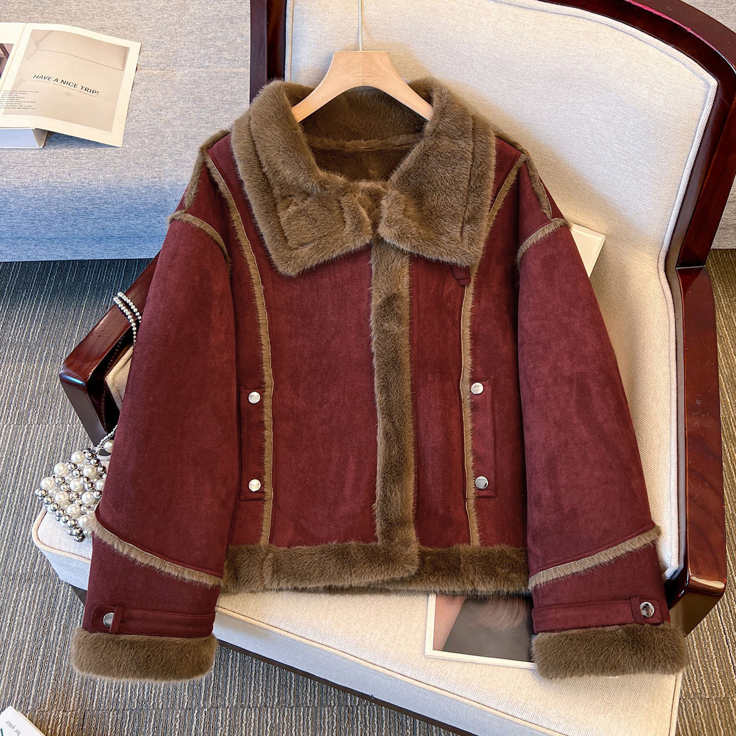 Super Stylish Red Suede Lambswool Jacket for Women, Thickened and Fleece-Lined, New 2026 Early Winter Style, Leather and Fur Integrated Jacket