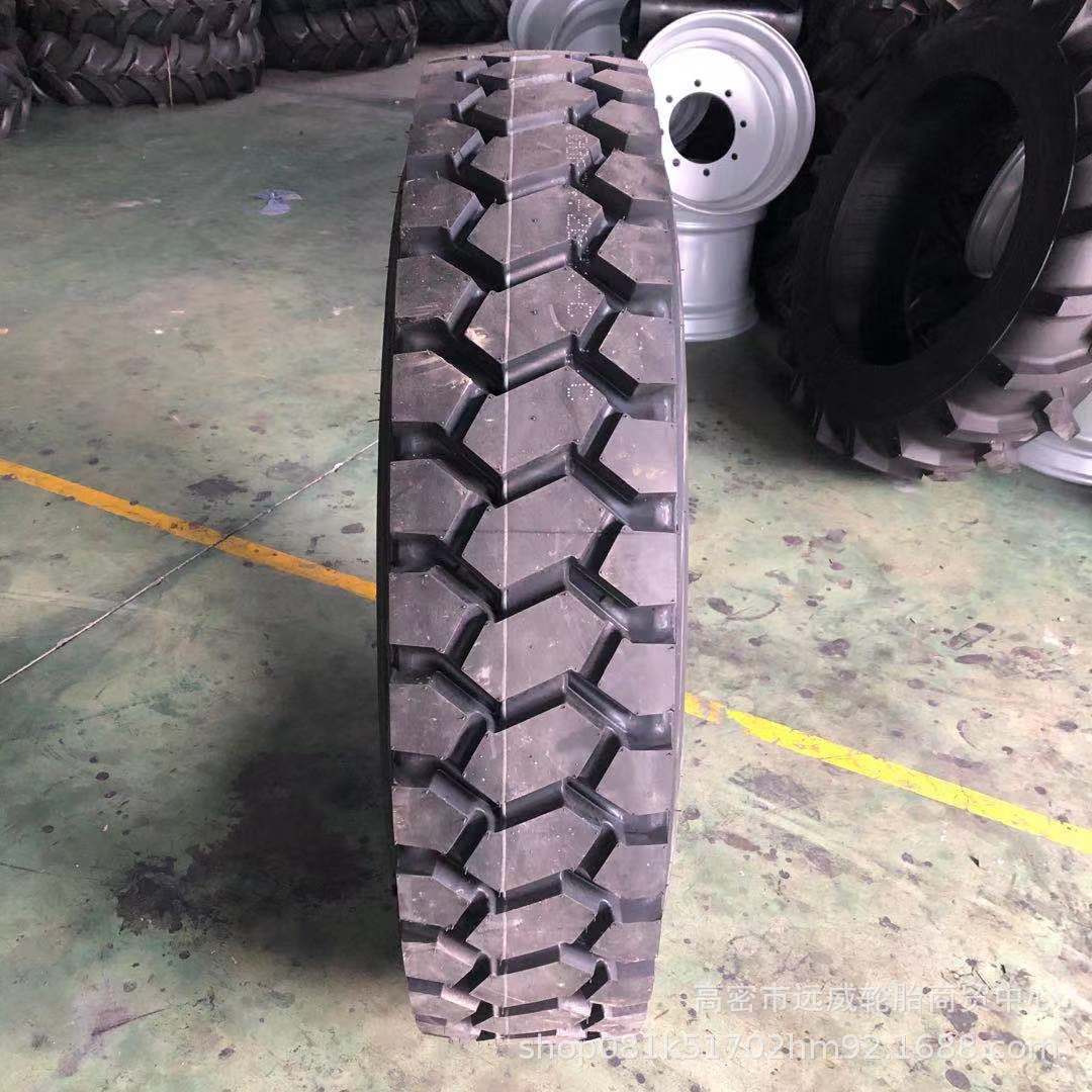 1200R24 325/95R24吊车起重机轮胎矿山花纹