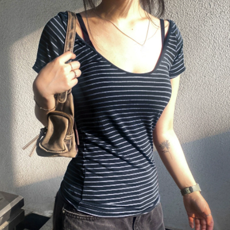 Простой ретро повседневный стиль в полоску с U-образным вырезом с капюшоном Тонкий топ американский уличный Millennium Spicy Girl базовая футболка