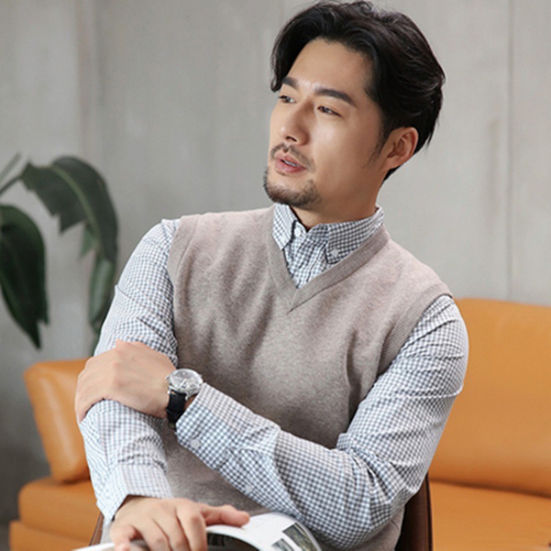 New Autumn/Winter Men's V-neck Knitted Vest Plus Size Sleeveless Sweater Solid Color Pullover Sweater Cross-border Supply