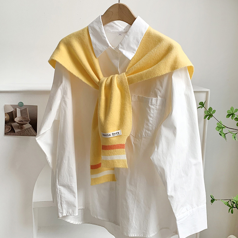 Nudo de punto, chalelas de mujer coreana, aire acondicionado de color sólido, primavera y verano, collar falso para proteger el cuello.