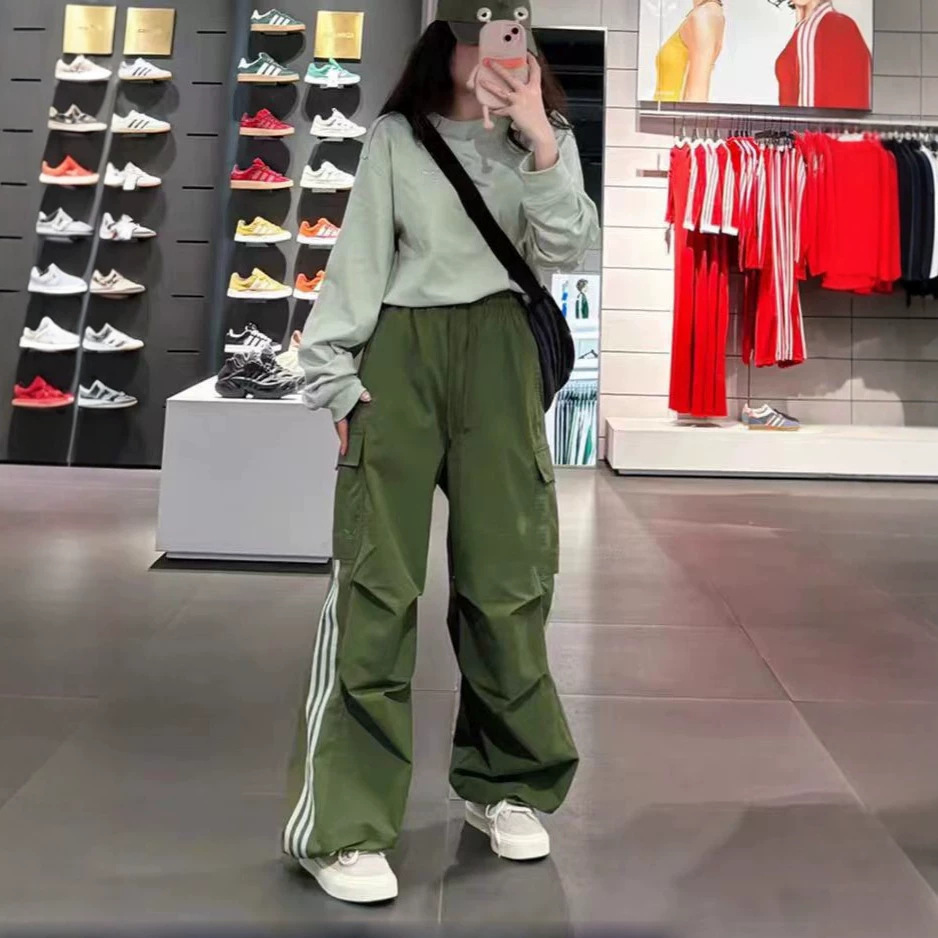Cross-border Clover New Style Loose Slimming Cargo Pants for Couples with Side Stripe Design, Casual Versatile Sports Pants Cross-border Clover New Style Loose Slimming Cargo Pants for Couples with Side Stripe Design, Casual Versatile Sports Pants