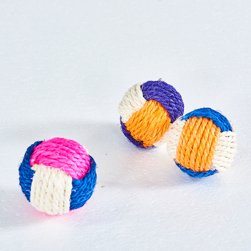 Manufacturer produces cat toys to prepare swords and twitches