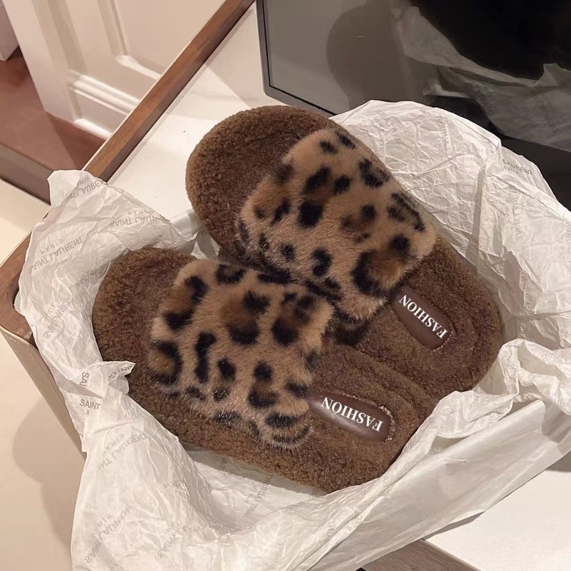 ヒョウ柄の厚い底の毛のスリッパの女性の秋冬の新型の外はファッションの綿のスリッパの家庭とベルベットの保温の1字を着ます。|undefined
