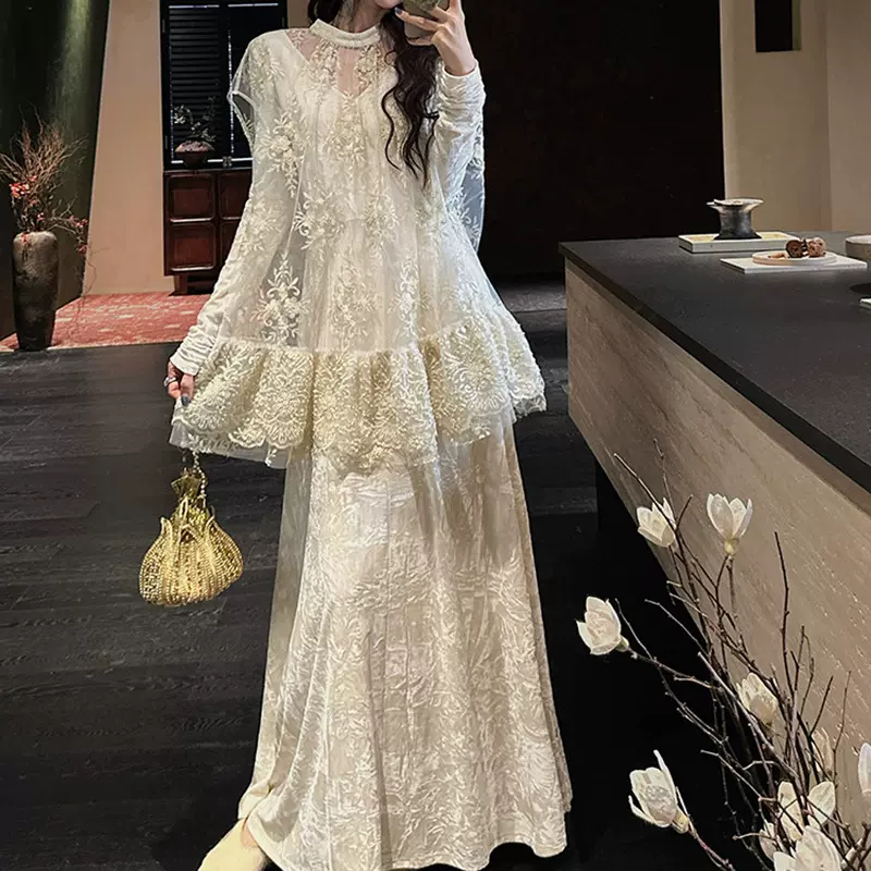 【琳琅】钉珠绣花古董斗篷丝绒连衣裙2025冬季新款时髦长款连衣裙