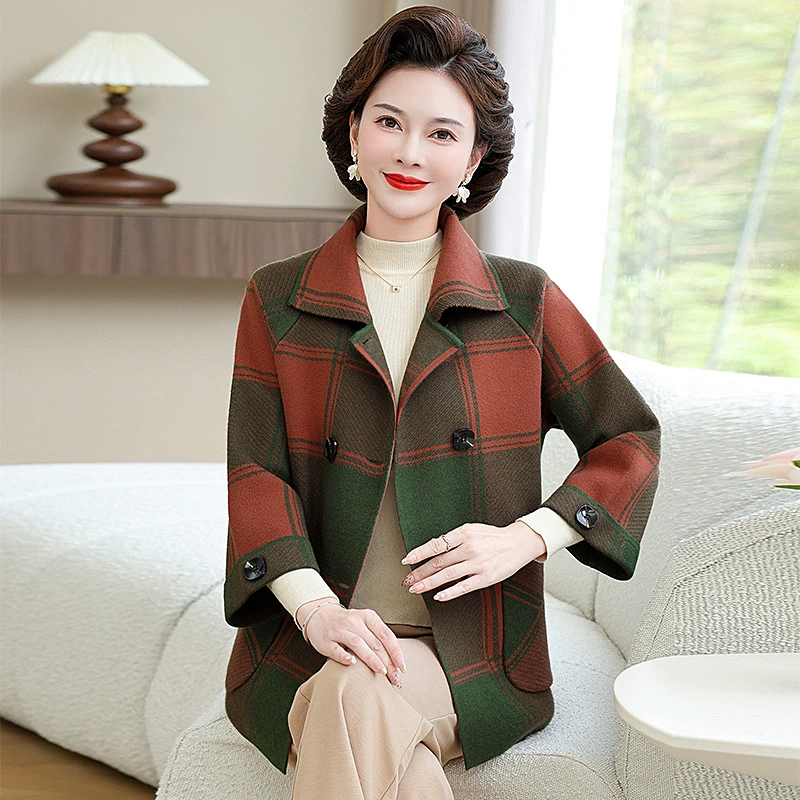 Мама среднего возраста осенняя куртка иностранного цвета новый 40 лет 50 лет среднего и пожилого возраста женщина весна и осень трикотажный топ кардиган женский