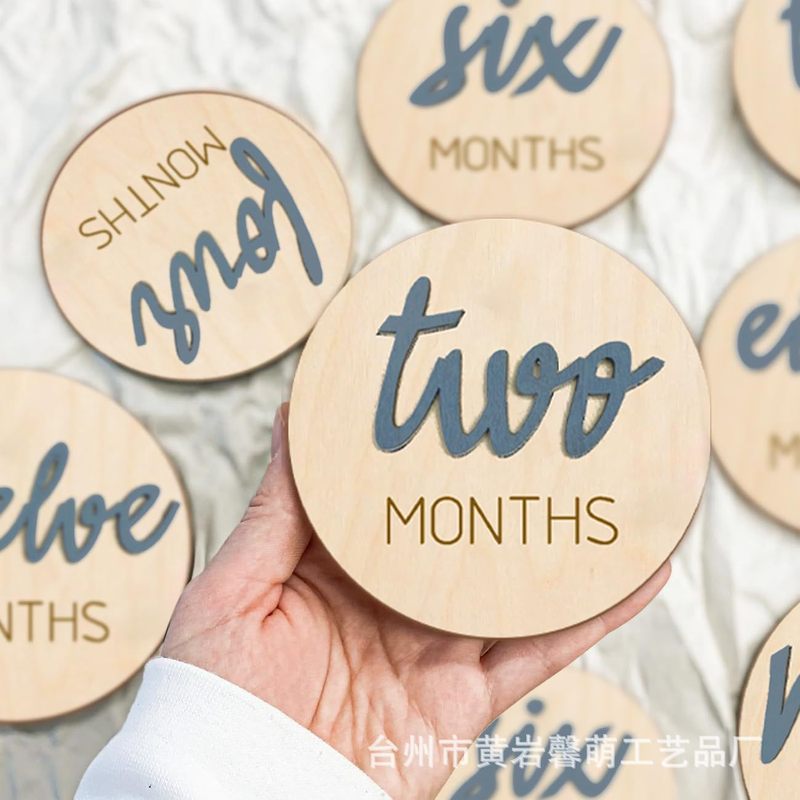 Baby Monthly Milestone Wooden Sign 3D Wood Marker Wood Chips Baby Memorial Double Sided Engraving Photo Props