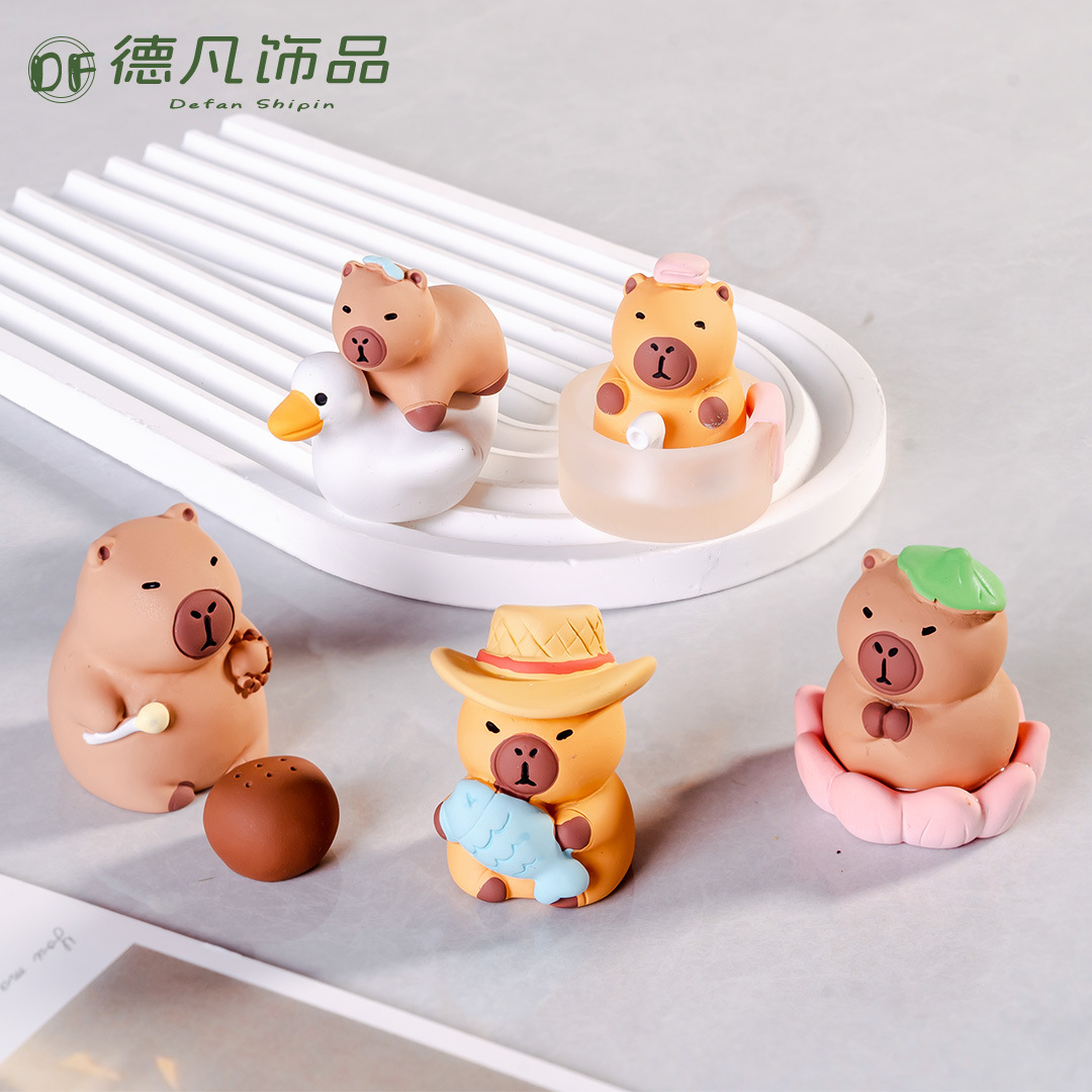 Micro paisaje creativo lindos Dolphin capibara muñeca caja ciega accesorios decoraciones accesorios de escritorio para automóviles