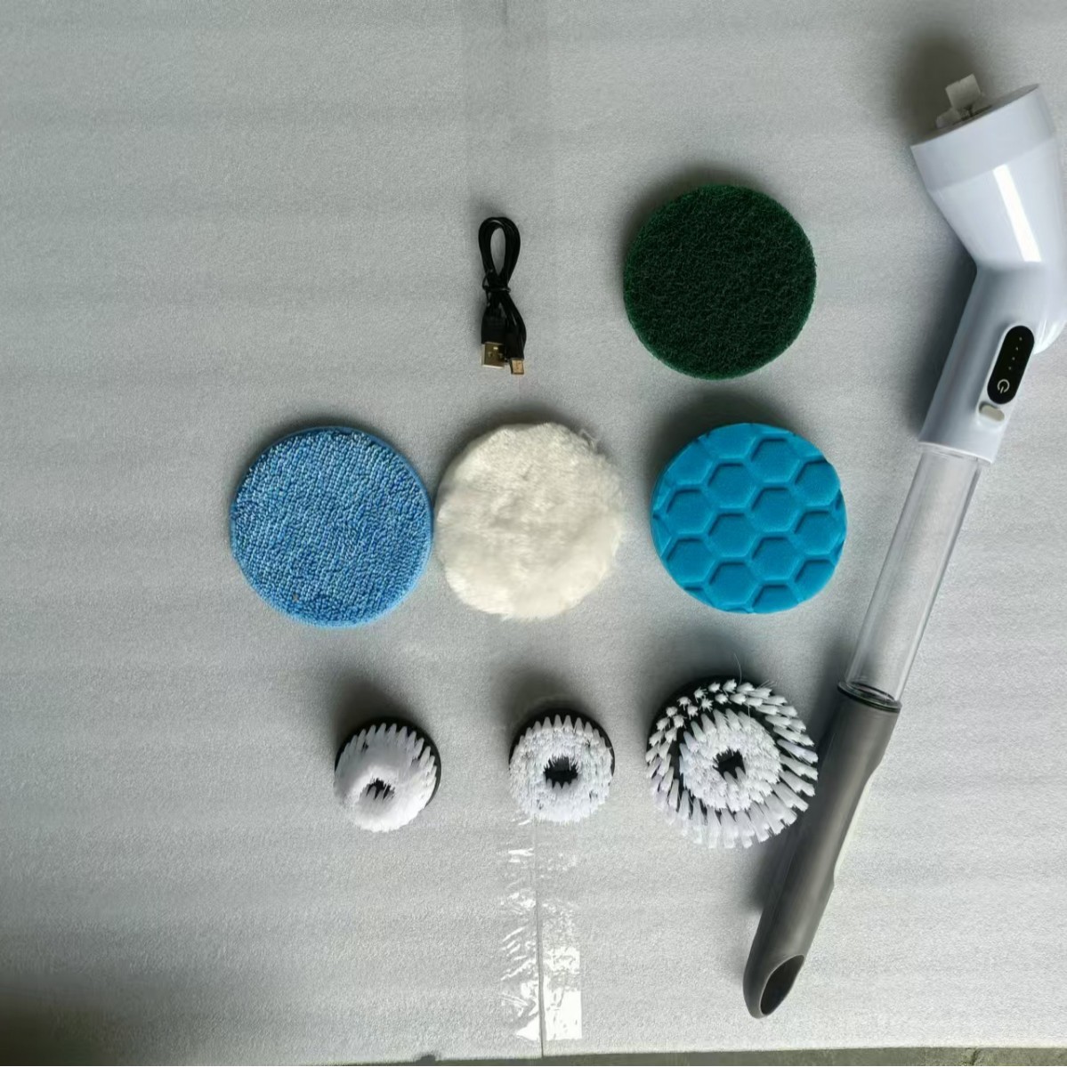 Líquido transfronterizo cepillo de limpieza eléctrica multifuncional de baño resistente al agua de mano 8 en 1 cepillo de cocina de baño