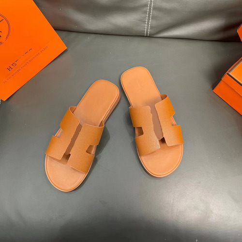 Lightweight and Comfortable Thin-Soled Men's Slippers from High-End H Brand, European and American Fashion, Beach Flat Slippers for Wholesale