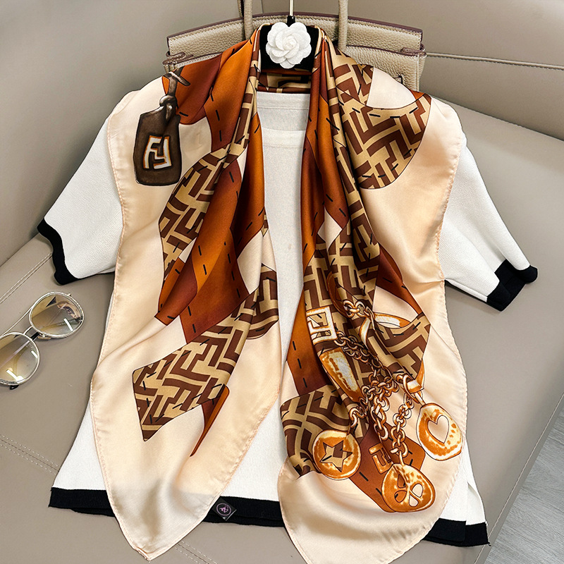 다크 브라운 F 체인