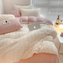 �߶�AH��ë�q���w������ɫţ�̽q�ļ��׶����Ӻ�߿��ط��R�q