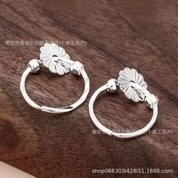 Versatile Earrings, Ear Hoops, Women's Ear Clips, Ear Pendants, Simple and Fashionable Small Flower Gifts