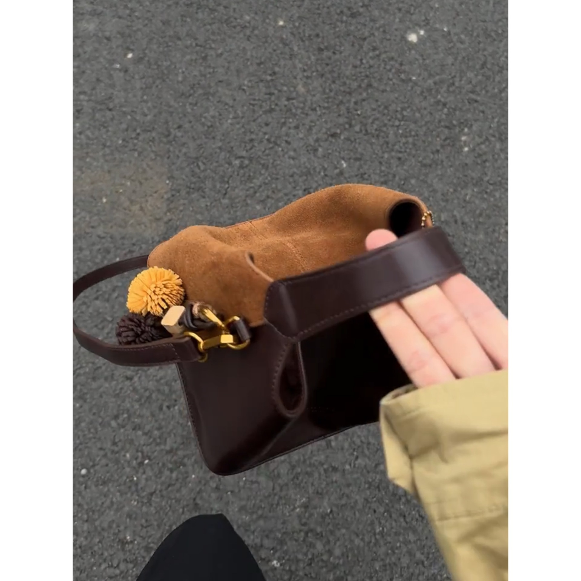 Autumn/Winter Retro Large Capacity Matte Handheld Bucket Bag For Women 2026 New Work Commuter Shoulder Crossbody Bag - Thumbnail 4