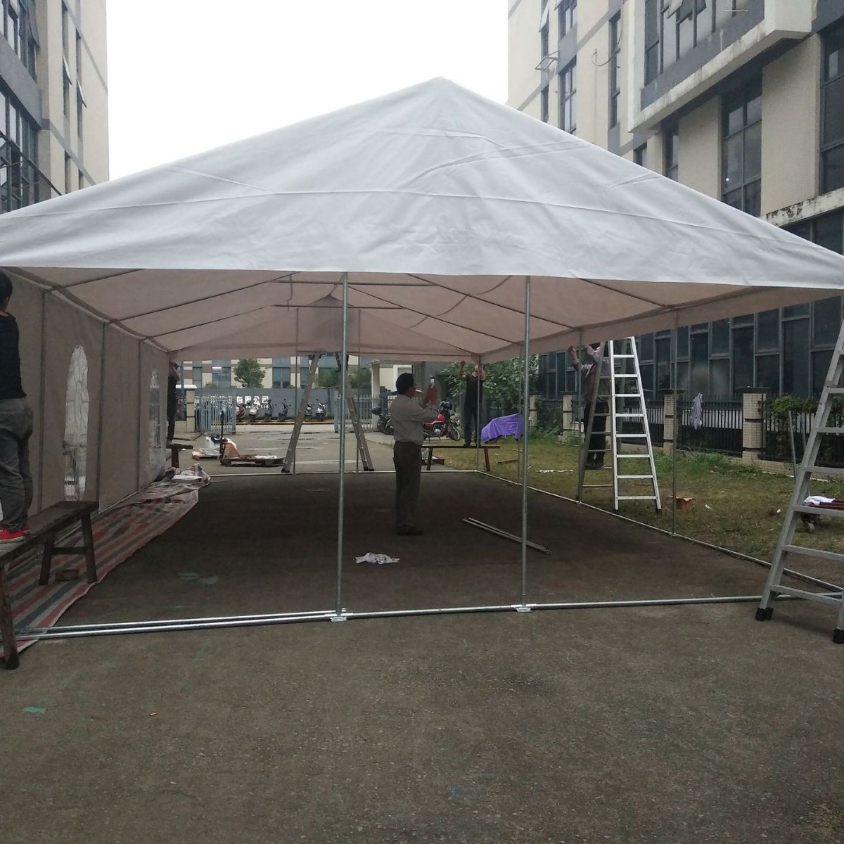 Tienda en espiga actividades de socorro en casos de desastre tienda temporal Tienda Móvil de almacenamiento construcción simple combinación de ensamblaje de desmontaje