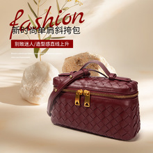 【跨境专供】热销女包时尚简约手提包手工编织单肩包潮流实用饭盒