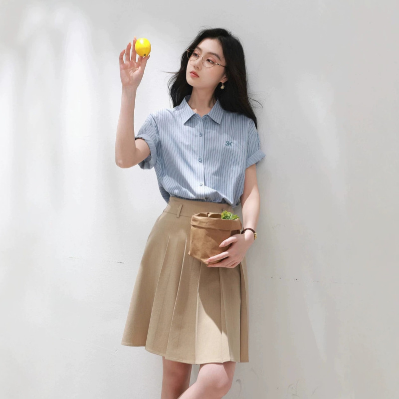 2026 Summer New Style Blue Striped Short-Sleeved Shirt Embroidered Loose Lapel Casual Shirt Top for Women 2026 Summer New Style Blue Striped Short-Sleeved Shirt Embroidered Loose Lapel Casual Shirt Top for Women