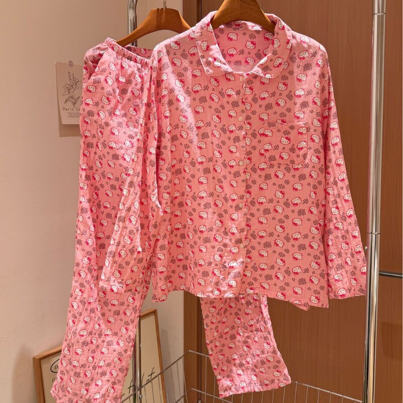 New arrival! Double-layer gauze pajamas for women, long-sleeved, long-pants set, pink cartoon print, lapel design, loungewear New arrival! Double-layer gauze pajamas for women, long-sleeved, long-pants set, pink cartoon print, lapel design, loungewear
