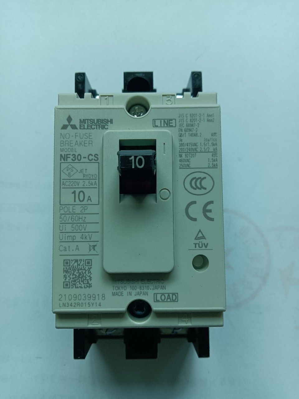 全新原装三菱塑壳断路器NF30-CS 2P 10A