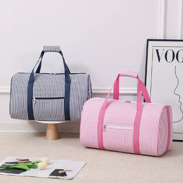 New Bubble Cotton Striped Outdoor Sports Bag Large Capacity Business Trip Fitness Travel Bag Clothes Storage Large Luggage Bag