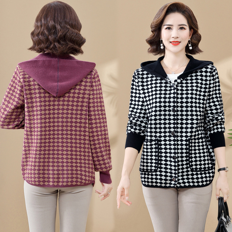 Middle-aged and elderly women's fashion hooded cardigan plus size loose mom top autumn and winter New imitation mink knitted coat