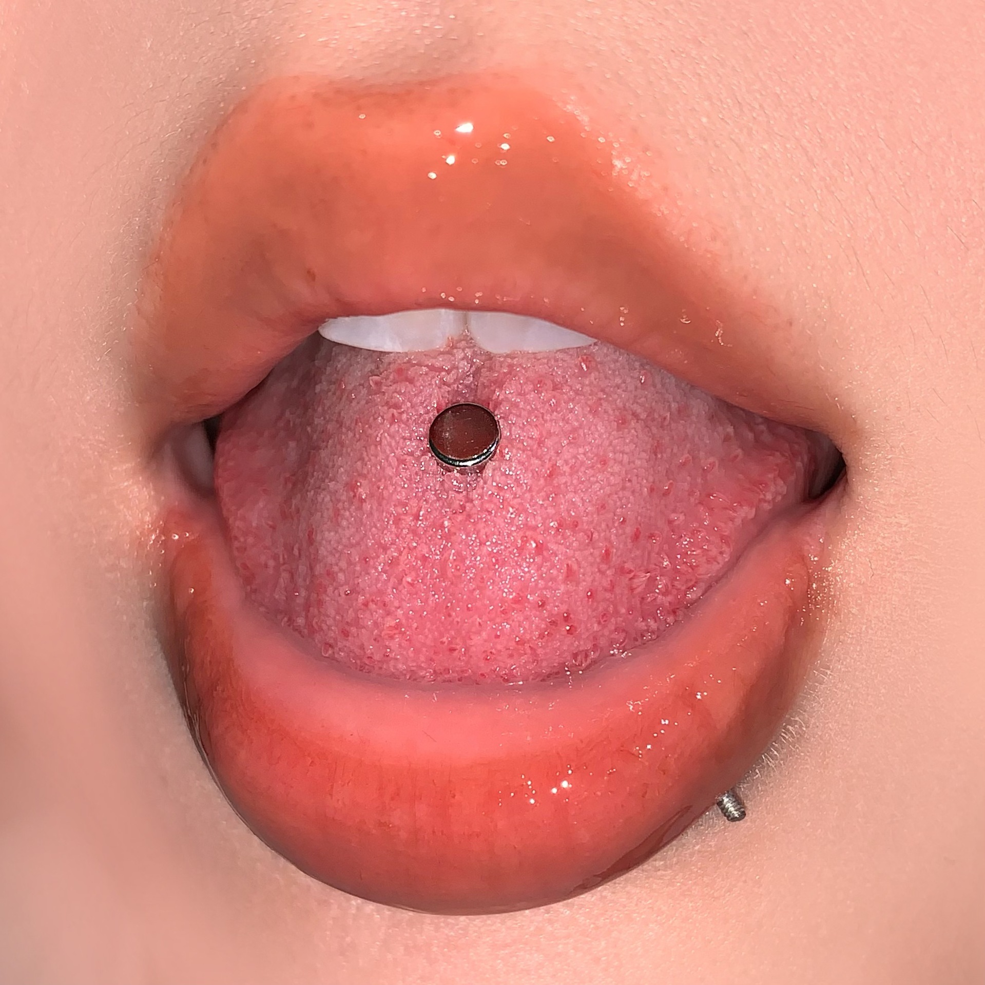 Pointed labret stud close-up product detail