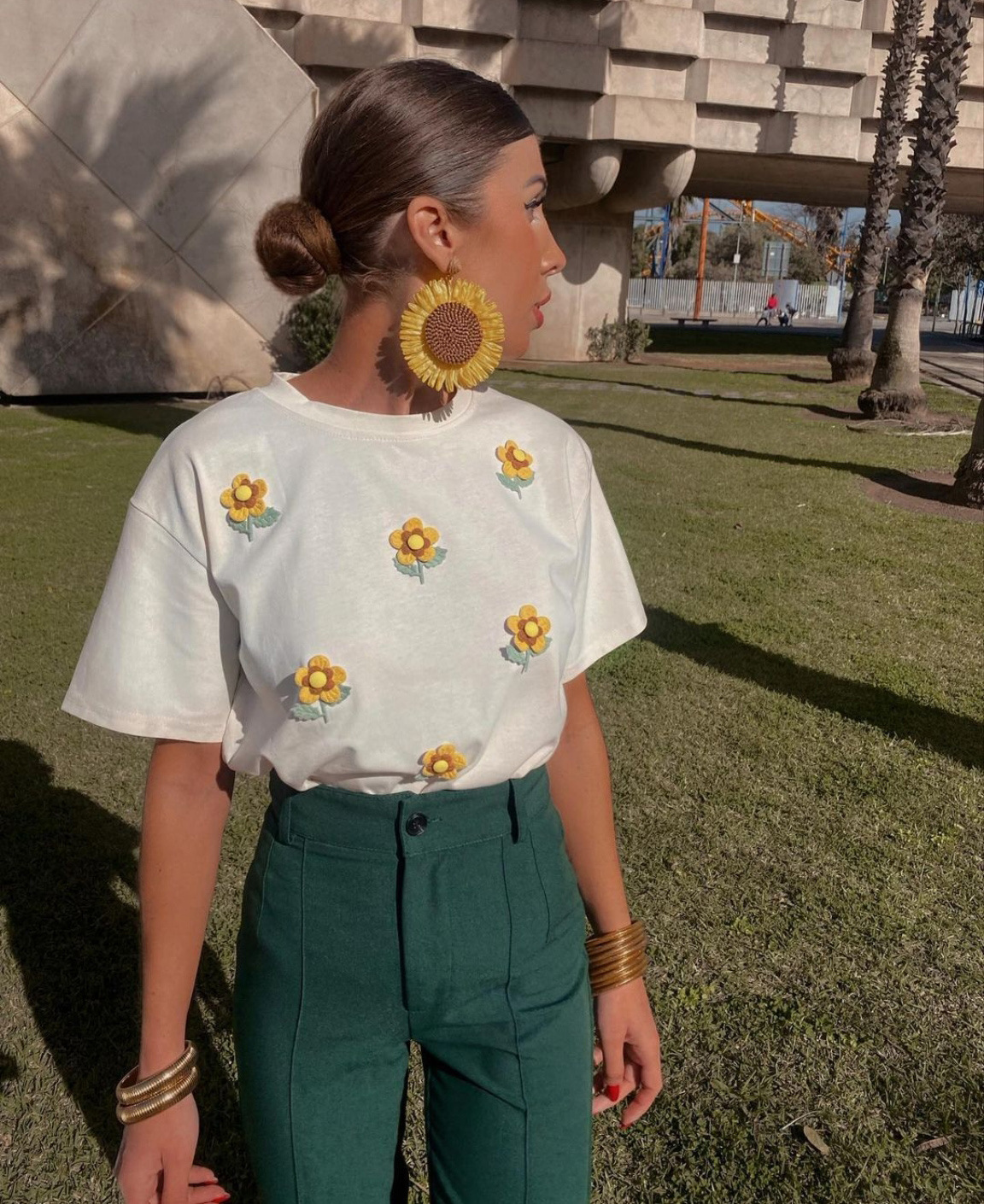 140g Weight Short Sleeve Sleeve Length Pullovers Placket Type Regular Sleeve Sleeve Type Polyester Fabric Type Regular Top Length T-shirt Tops Type Daily Occasion Round Neck Neckline Loose Fit Type Flower Pattern Summer Season Women's Gender Casual Style Wholesale Women's Casual Flower Short Sleeve T-Shirts 16