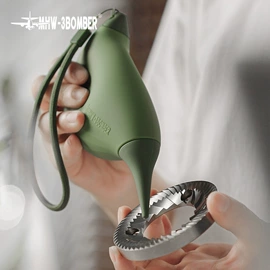 保温杯;女式帆布鞋;电子线