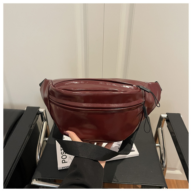 Casual simple mochila de mujer 2026 primavera y verano nuevo bolso deportivo japonés de color sólido bolso de pecho de viaje de moda